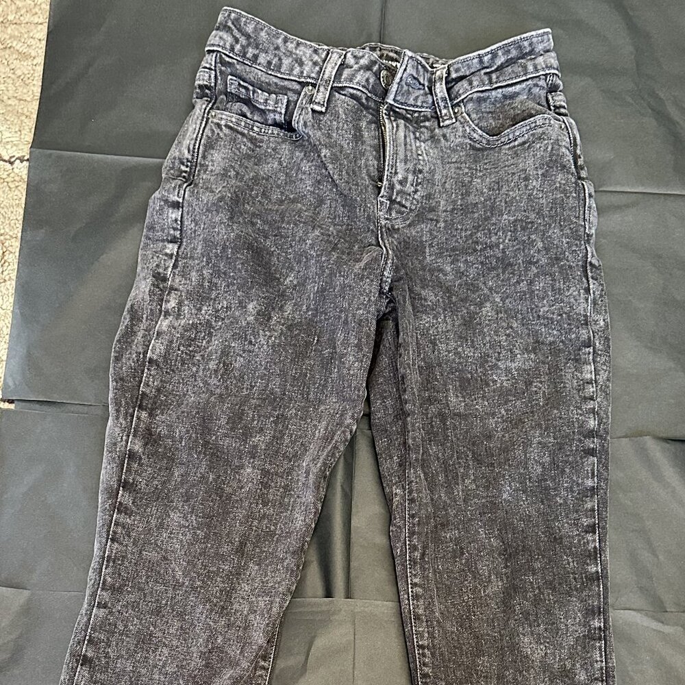 Old Navy, High-Rise O.G. Straight Black/Gray Dark Wash Jeans